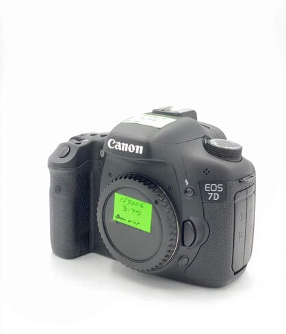 هيكل كاميرا Canon EOS 7D Digital SLR مستعمل in Kuwait