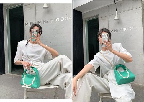 حقيبة كلاتش جلدية للنساء بتصميم صغير من جلد الماعز 90S مع أشرطة من اللؤلؤ in Kuwait