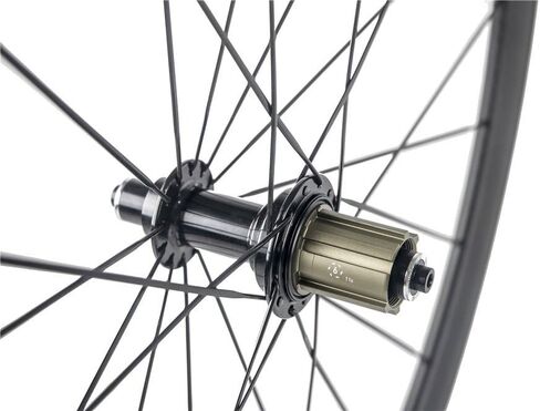 Queen Bike 700c 60mm 3k Carbon Clincher Wheelset Cycling Racing Wheels 20/24h in Saudi Arabia