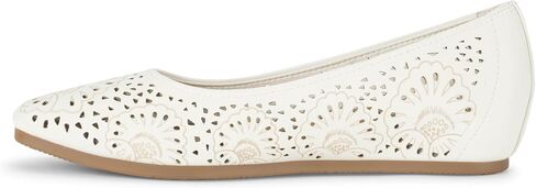 BareTraps Chika Women's Flats & Oxfords in Saudi Arabia