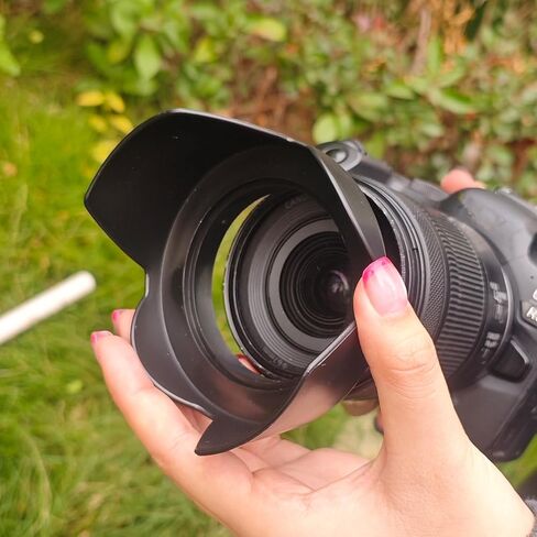 Petal Len Hood for SLR Camera – Glare-Defending Camera Lens Accessory & Professional Lens Hood Shade Compatible with Canon Nikon Sony (52MM) in Saudi Arabia