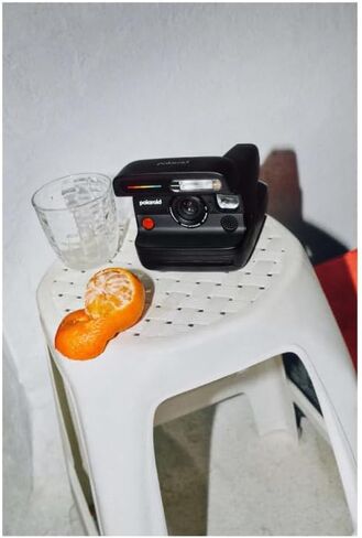 Polaroid FLIP Black + Color Film Bundle (8 Photos) in Saudi Arabia