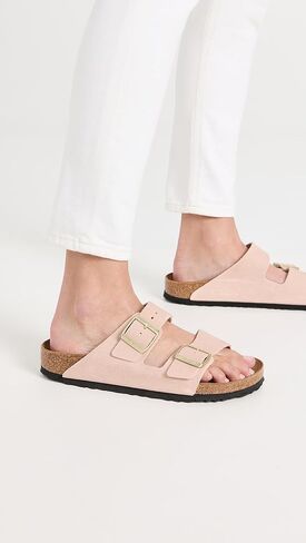 صنادل أريزونا النسائية من بيركنستوك in Kuwait