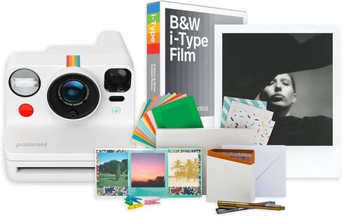 كاميرا Polaroid Now Plus Generation 3 الفورية مع نظام التركيز التلقائي ثنائي العدسات والوضع اليدوي (أبيض) حزمة مع مجموعة أفلام وفيلم B&W لكاميرات i-Type (3 عناصر) in Saudi Arabia