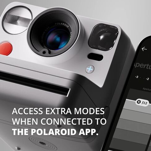 كاميرا Polaroid Now Plus Generation 3 الفورية مع نظام التركيز التلقائي ثنائي العدسات والوضع اليدوي (أبيض) حزمة مع مجموعة أفلام وفيلم B&W لكاميرات i-Type (3 عناصر) in Saudi Arabia