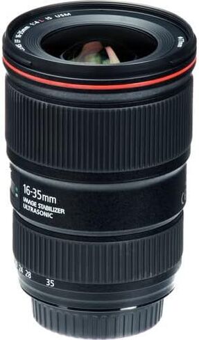 عدسة Canon EF 16-35mm f/4L IS USM| تكبير بزاوية فائقة الاتساع من السلسلة L مع تثبيت الصورة والتركيز التلقائي السريع| مثالية لتصوير المناظر الطبيعية والسفر (9518B002) + محول EF-EOS R + حقيبة + بطاقة سعة 64 جيجابايت in Kuwait