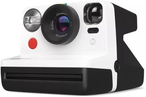 Polaroid Instant Camera Essentials Kit in Saudi Arabia