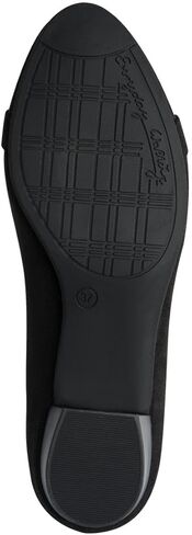 Jana Women's Closed-Toe Pumps in Saudi Arabia