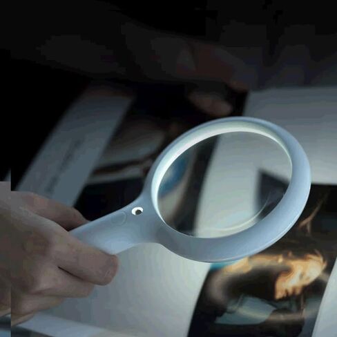 Portable Handheld Illuminated Magnifier Magnifying Lens LED Light Aid for Seniors in Saudi Arabia