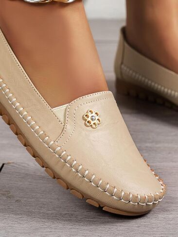Women's Fashionable Flat Shoes with Round Toes and Shallow Openings, one-Piece Style. TPR Sole for Comfort and Lightness. Suitable for All Seasons and Work Attire. in Saudi Arabia