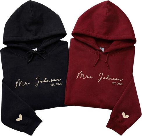 مستقبل مستقبلي مخصص السيدة Sweatshirt - Crewneck المشاركة الشخصية مع الاسم والنص الخاص بك على الأكمام - هدية العروس لخطيب أو دش الزفاف in Kuwait