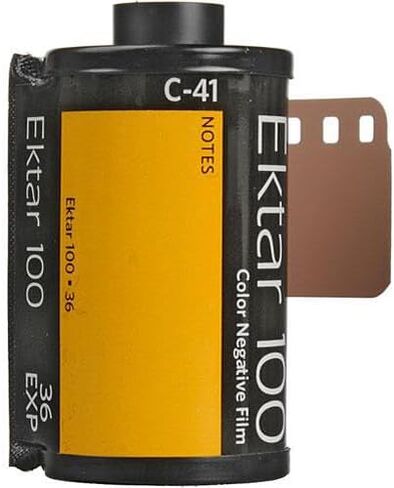 فيلم Kodak Professional Ektar 100 لون سلبي (فيلم رول 35 ملم، 36 تعريض) - عبوتان مع قطعة قماش للتنظيف in Kuwait