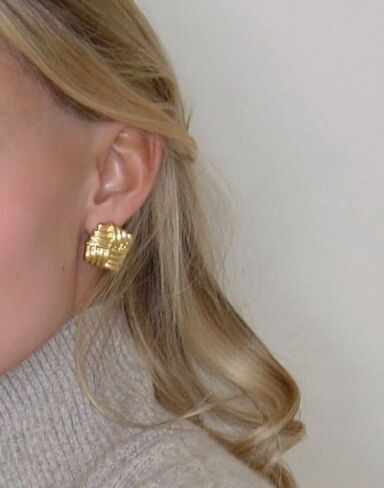 Chunky Gold Earrings for Women Statement Earrings Vintage Large Gold Geometric Studs Earrings Trendy Jewelry for Women in Saudi Arabia