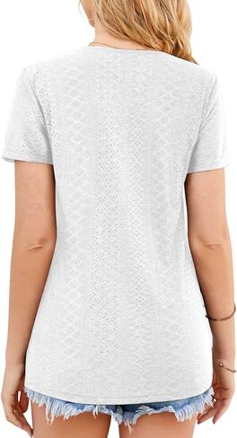 تي شيرت نسائي قطع علوية صيفية 2023 قمصان غير رسمية بأكمام قصيرة وياقة على شكل V من الدانتيل مع فتحة علوية مثيرة متقاطعة وفضفاضة لطيفة تي شيرت in Kuwait