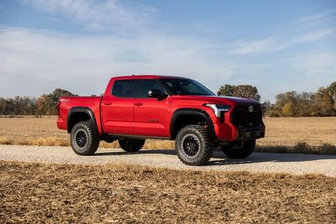 Rough Country Pocket Fender Flares for 2022-2024 Toyota Tundra - F-T11413 in Saudi Arabia