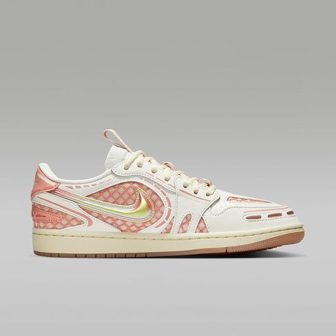 Air Jordan 1 طريقة منخفضة لصنع الأحذية النسائية (شراع/حليب جوز الهند/مرجان مغسول/جذر الفوة الفاتح) in Saudi Arabia