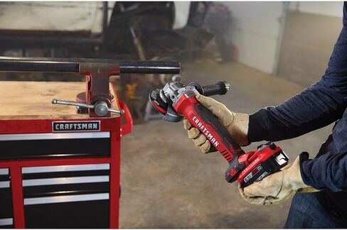 مجموعة بطاريات وشاحن 20 فولت من CRAFTSMAN، بطاريات ليثيوم أيون 4 أمبير و6 أمبير وشاحن واحد، مجموعات بطاريات أدوات لاسلكية (CMCB2046-CK) (CMCB2046-CK) in Kuwait