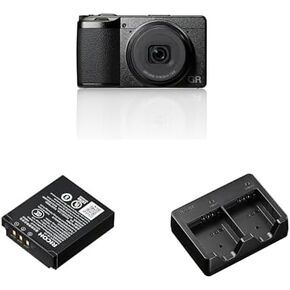 RICOH GR IV, Ultimate snap Shooter, + Rechargeable Battery DB-120 + Battery Charger BJ-12 in Kuwait
