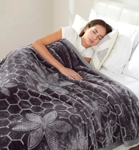 Heavy White Tiger Queen Size Blanket - Warm Plush Thick Korean Mink Fleece Raschel No-Lints, Cozy Valentine's San Marcos Winter, Microfiber Fluffy Mexican for Adults in Kuwait