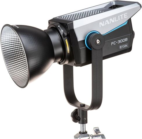 Nanlite FC300B كشاف LED ثنائي اللون 2700K-6500K مع عدسة فريسنل Nanlite FL-20G لـ Forza 300/500 (قطعتان) in Kuwait
