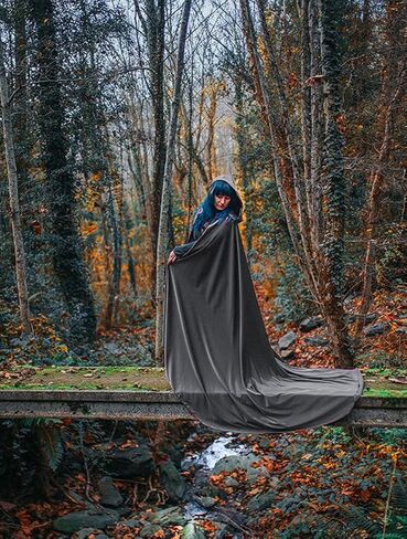 عباءة مخملية فاخرة للبالغين من UQJE مع غطاء رأس لمصاصي الدماء من القرون الوسطى للجنسين - رمادي in Kuwait