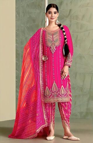 طقم بدلة نسائية فاخرة من شينون بتصميم مرآة عمل على طراز Dhoti مع وشاح مطبوع رقمي | ألوان متعددة | حجم مجاني in Saudi Arabia