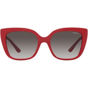 نظارة شمسية Vogue Eyewear للسيدات بإطار هافانا داكن، عدسات بنية متدرجة، 53 ملم in Kuwait