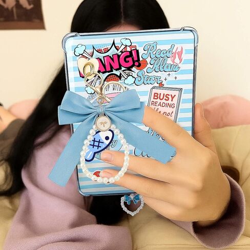 مجموعة إكسسوارات كيندل اللطيفة، سلسلة مفاتيح بفيونكة زرقاء لؤلؤية متوافقة مع القارئ الإلكتروني، سحر قابس الغبار على شكل قلب بلينغ لأوقد بيبر وايت 11th/12th Gen Type C/USB C، هدية مثالية لديكور Kindle in Kuwait