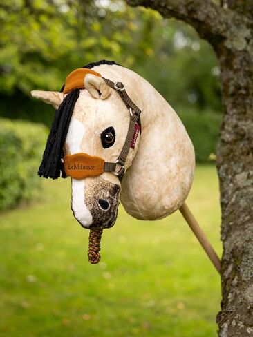 LeMieux Hobby Horse Dream - عمود قابل للفصل - رأس واقعي - مثالي للأطفال in Saudi Arabia