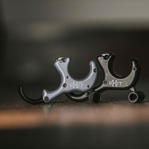 B3 خروج برو الإصدار الرمادي in Kuwait