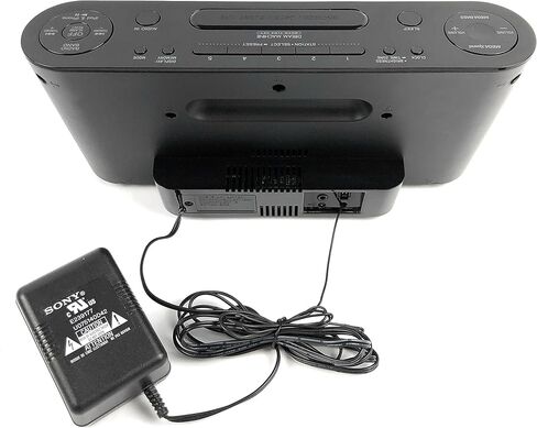 Sony ICFCS10iP - AM/FM Clock Radio with iPod/iPhone Speaker Dock. (Renewed) in Kuwait