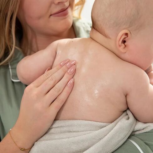 كايت بيبي - زيت تدليك كايت سكين للأطفال، مزيج نباتي 100%، مغذي، مهدئ، يعزز النوم والهضم، خالي من الزيوت المعدنية والعطور الاصطناعية والسيليكون والبارابين in Kuwait