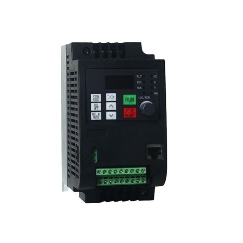 0.75kw 1.5kw/2.2kw 220 فولت إلى 220 فولت/مدخل أحادي الطور ومراحل واحدة 220 فولت عاكس تردد الإخراج لمضخة المياه 1 قطعة (220 فولت 0.75 كيلو واط 1 حصان) in Saudi Arabia