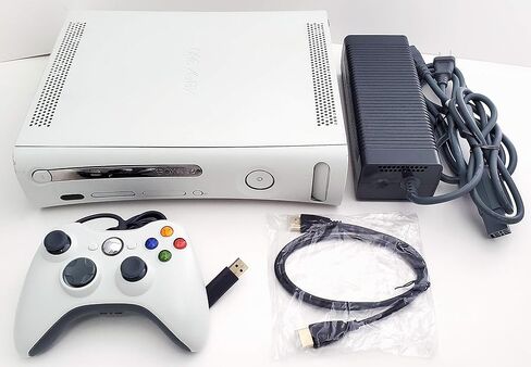 حزمة نظام وحدة تحكم ألعاب الفيديو Microsoft Xbox 360 سعة 4 جيجابايت باللون الأبيض غير اللامع مع وحدة تحكم سلكية (متجددة) in Kuwait