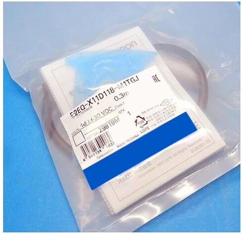 1 Pcs E2EQ-X11D118-M1TGJ New in Box E2EQX11D118M1TGJ Expediated in Saudi Arabia