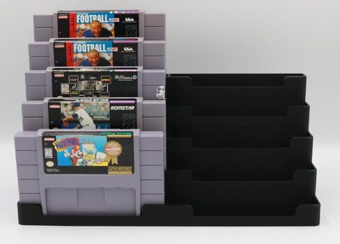 برج عرض لخراطيش SNES - يحمل 10 ألعاب in Kuwait