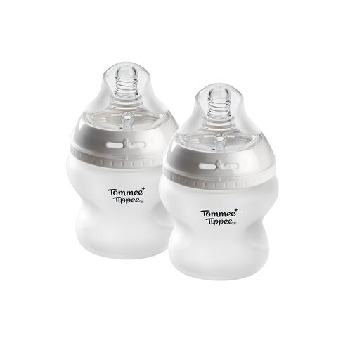 Tommee Tippee Natural Start Silicone Coated Glass Baby Bottles for Feeding from Newborn Up, 5oz, 2 Pack in Saudi Arabia