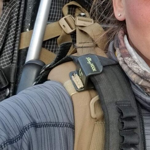 SlingHook Universal slingclip لأشرطة الكتف على الظهر، يناسب أي حزمة، يناسب أي حبال، المشي لمسافات طويلة بدون استخدام اليدين، تركيب سريع بسيط، مزدوج كدعم حبال تكتيكي in Saudi Arabia