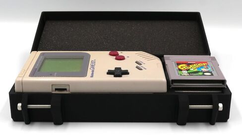 ملحق الحماية المتوافق الأصلي مع Game Boy - يحمل 6 + 1 ألعاب in Kuwait