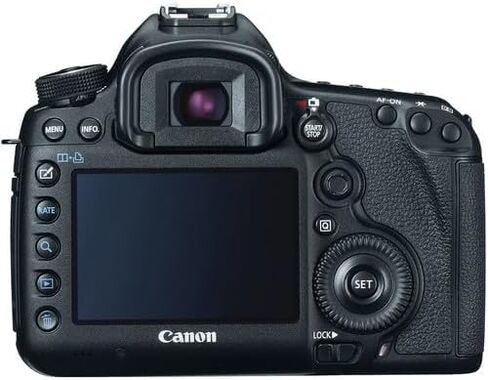 كاميرا كانون EOS 5D Mark III DSLR | مستشعر CMOS كامل الإطار بدقة 22.3 ميجابكسل، ومعالج DIGIC 5+ وفيديو عالي الدقة | لحفلات الزفاف والصور الشخصية (5260B002) + عدسة Canon EF 24-105mm f/4L is II USM + RC-6 + حقيبة + المزيد in Saudi Arabia