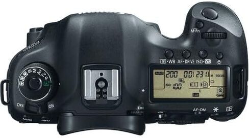 كاميرا كانون EOS 5D Mark III DSLR | مستشعر CMOS كامل الإطار بدقة 22.3 ميجابكسل، ومعالج DIGIC 5+ وفيديو عالي الدقة | لحفلات الزفاف والصور الشخصية (5260B002) + عدسة Canon EF 24-105mm f/4L is II USM + RC-6 + حقيبة + المزيد in Saudi Arabia