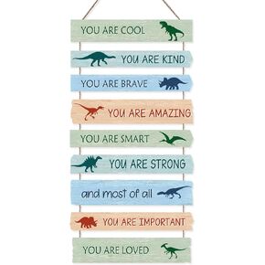 ديكور جدار ديناصور لغرفة الأولاد، 9 قطع لافتات خشبية ملهمة مع تأكيدات إيجابية، ديكور حضانة دينو لغرفة نوم الأطفال الصغار، فن غرفة الطفل الصبي مع اقتباسات تحفيزية in Kuwait