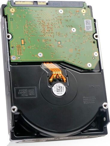 محرك الأقراص الصلبة Western Digital Ultrastar DC HC530 WUH721414AL4204 0F31002 14 تيرابايت SAS 12 جيجابايت/ثانية 4Kn 3.5 بوصة محرك الأقراص الصلبة للمؤسسات (متجدد) in Kuwait