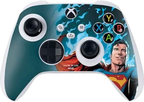 ملصق ألعاب Skinit متوافق مع وحدة تحكم Xbox Series S - مرخص رسميًا من DC Comics Superman Flying Pose Action Comics #957 Art بواسطة Patch Zircher Design in Kuwait