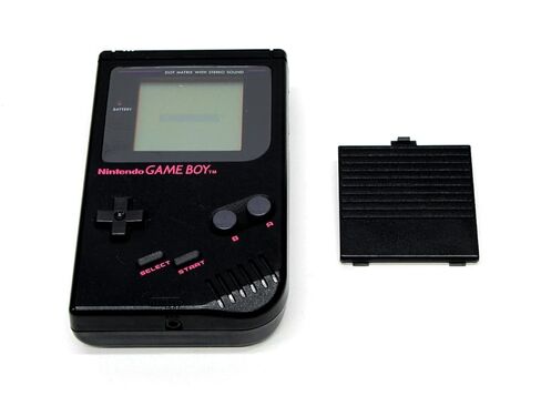 Game Boy Play it Loud - أسود غامق (متجدد) in Saudi Arabia