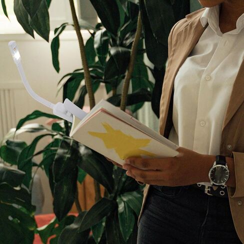 مشبك ضوء كتاب LED قابل لإعادة الشحن من Sewroro، مصباح قراءة أبيض محمول مع ميزة راحة العين، شحن USB، سطوع قابل للتعديل للاستخدام في السكن والسفر in Kuwait