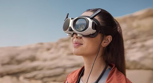 الطائرة بدون طيار INSTA360 Antigravity A1 - حزمة المستكشف in Kuwait