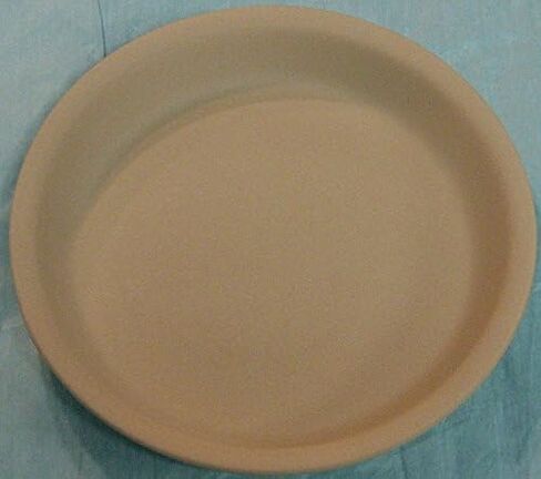 طبق فطيرة The Pampered Chef Stoneware مقاس 9 بوصة رقم الصنف 1425 in Kuwait