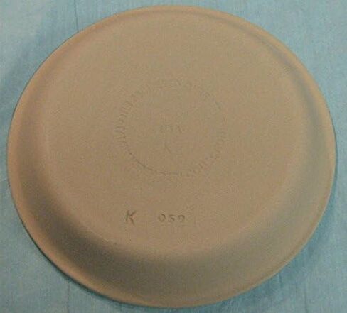 طبق فطيرة The Pampered Chef Stoneware مقاس 9 بوصة رقم الصنف 1425 in Kuwait