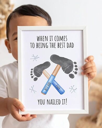 إصدار Lasting Littles Dad - كتاب تذكار لبصمة اليد وبصمة القدم للأطفال الصغار، هدايا ذات مغزى صنعتها الأيدي الصغيرة - هدية عيد الحب إلى تذكار الأب الجد - لا تتضمن أي دهانات in Saudi Arabia
